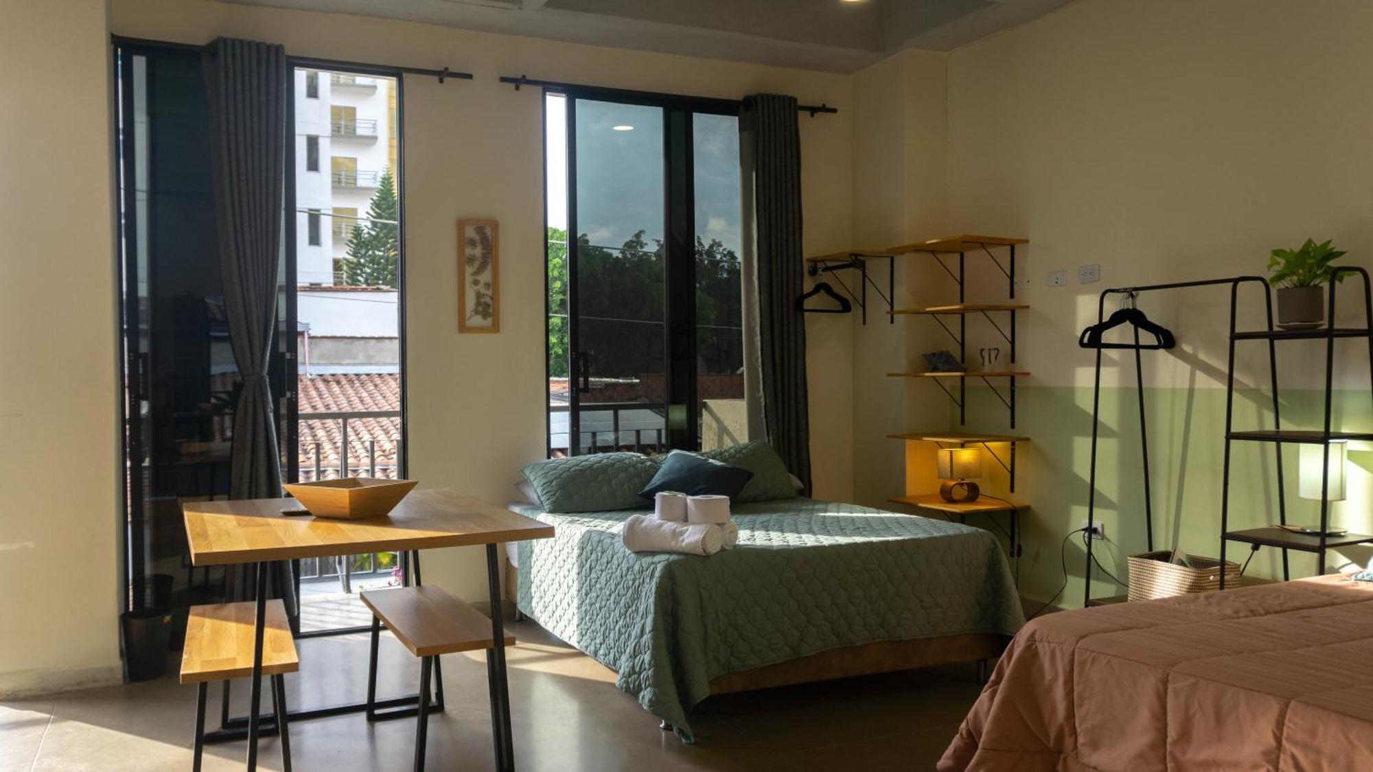 Bed and Breakfast Selva House Medellín Esterno foto